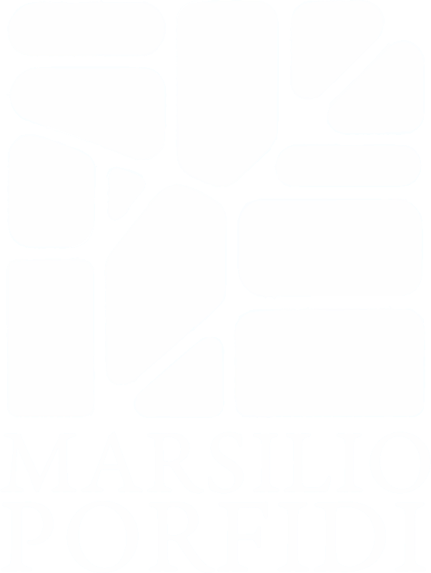 Logo verticale bianco su Castagna